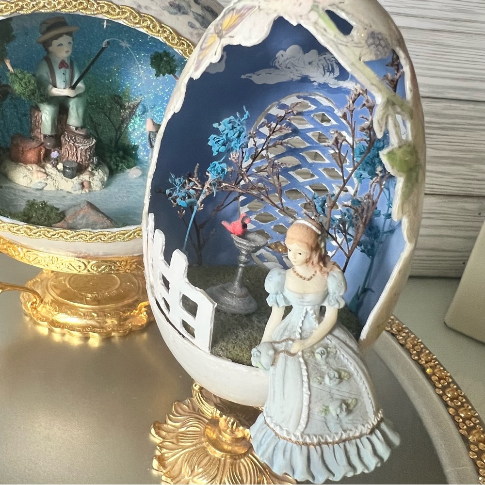 Vintage 3 Easter Egg Carving 3D Victorian Ceramic Faux Gold Stand Floral display - Picture 8 of 17